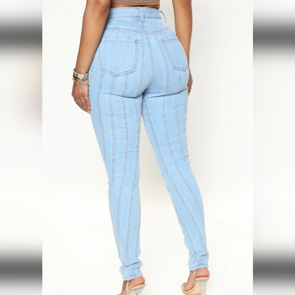 Jeans - Picture 2 of 6